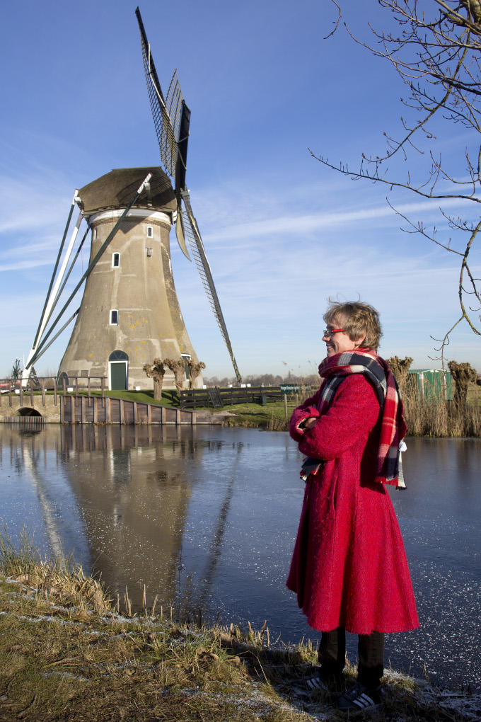 ‘De molen staat voor mij voor de liefde voor mijn land en het werk dat ik doe. Het is ook een iconische plek die staat voor het landschap waarin ik me thuis voel. En ook onze asielzoekers verbindt met ons dorp’ ‘De molen staat voor mij voor de liefde voor mijn land en het werk dat ik doe. Het is ook een iconische plek die staat voor het landschap waarin ik me thuis voel. En ook onze asielzoekers verbindt met ons dorp’