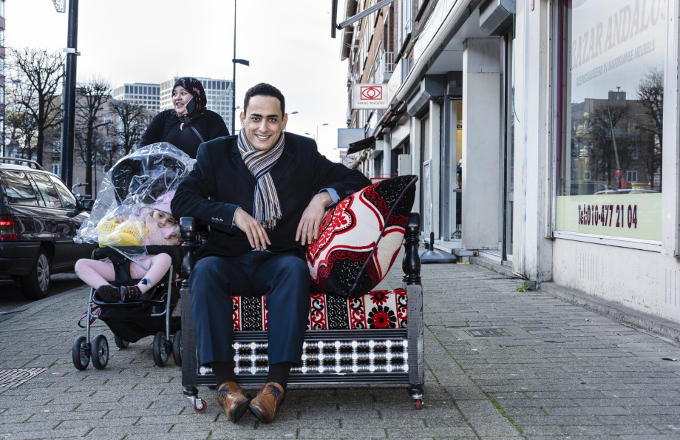 Farid Darkaoui (Zaken Expert): ‘Ik wil niet dat mijn kinderen zich een buitenstaander voelen’ Farid Darkaoui (Zaken Expert): ‘Ik wil niet dat mijn kinderen zich een buitenstaander voelen’