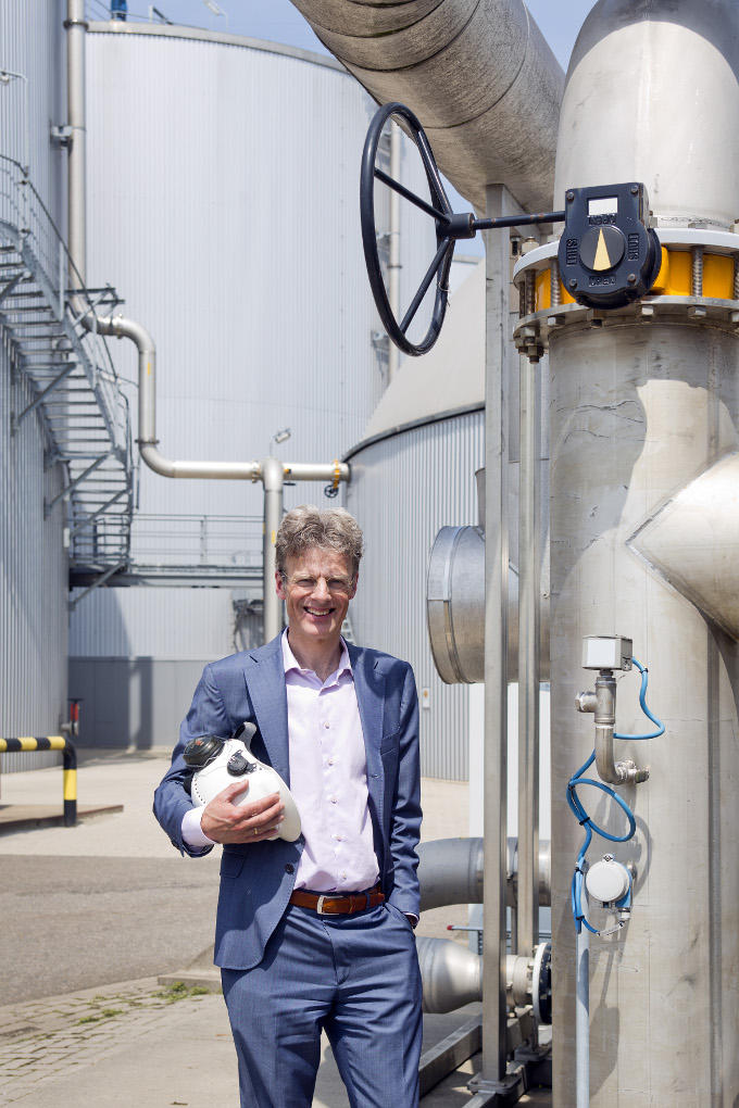 Inmiddels is de Nederlandse suikerindustrie de energiezuinigste van Europa, zegt Bram Fetter van Suiker Unie. Maar als viezere concurrenten goedkoper kunnen werken, dan wordt het bedrijf straks gestraft voor voorsprong op de rest Inmiddels is de Nederlandse suikerindustrie de energiezuinigste van Europa, zegt Bram Fetter van Suiker Unie. Maar als viezere concurrenten goedkoper kunnen werken, dan wordt het bedrijf straks gestraft voor voorsprong op de rest