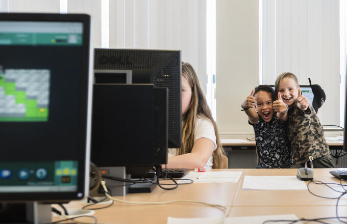 Leren programmeren en ondertussen ook gewoon lol hebben Leren programmeren en ondertussen ook gewoon lol hebben