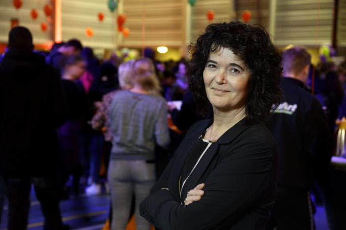 Ja, er staan ook advocaten in toga op On Stage, vertelt Corine Korrel. 'Want waarom mag een kind niet dromen? Ga maar stapelen' Ja, er staan ook advocaten in toga op On Stage, vertelt Corine Korrel. 'Want waarom mag een kind niet dromen? Ga maar stapelen'