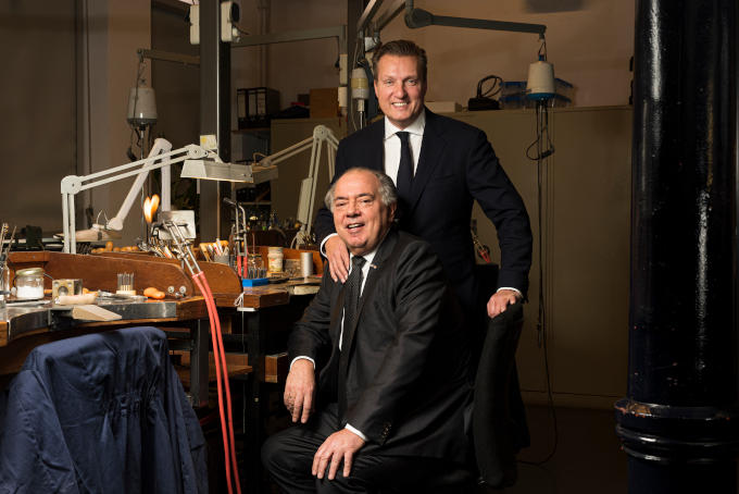 David Bijlsma mag dan niet zijn biologische zoon zijn, voor Benno Leeser (links op de foto) maakt dat geen verschil. David Bijlsma mag dan niet zijn biologische zoon zijn, voor Benno Leeser (links op de foto) maakt dat geen verschil.
