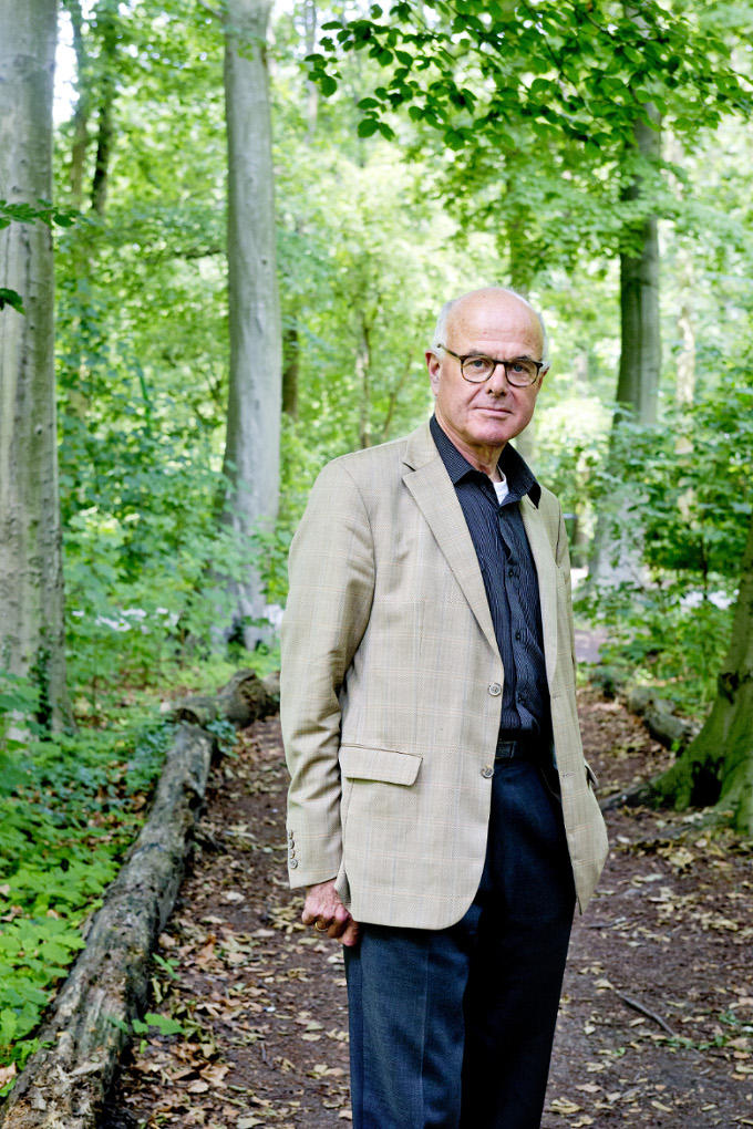 Hans Borstlap: 'Veel mensen in flexconstructies zitten aan de foute kant van de streep. Die kunnen nergens op terugvallen' Hans Borstlap: 'Veel mensen in flexconstructies zitten aan de foute kant van de streep. Die kunnen nergens op terugvallen'