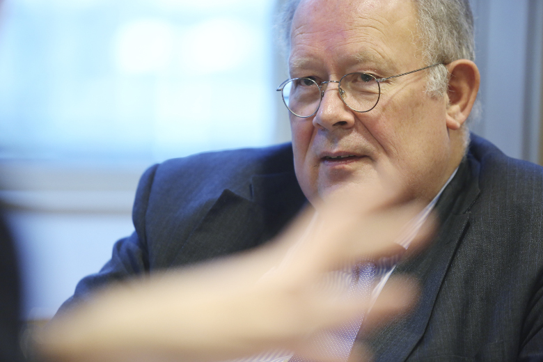 Jaap van Manen: ‘Topman moet uitleg geven over salaris’