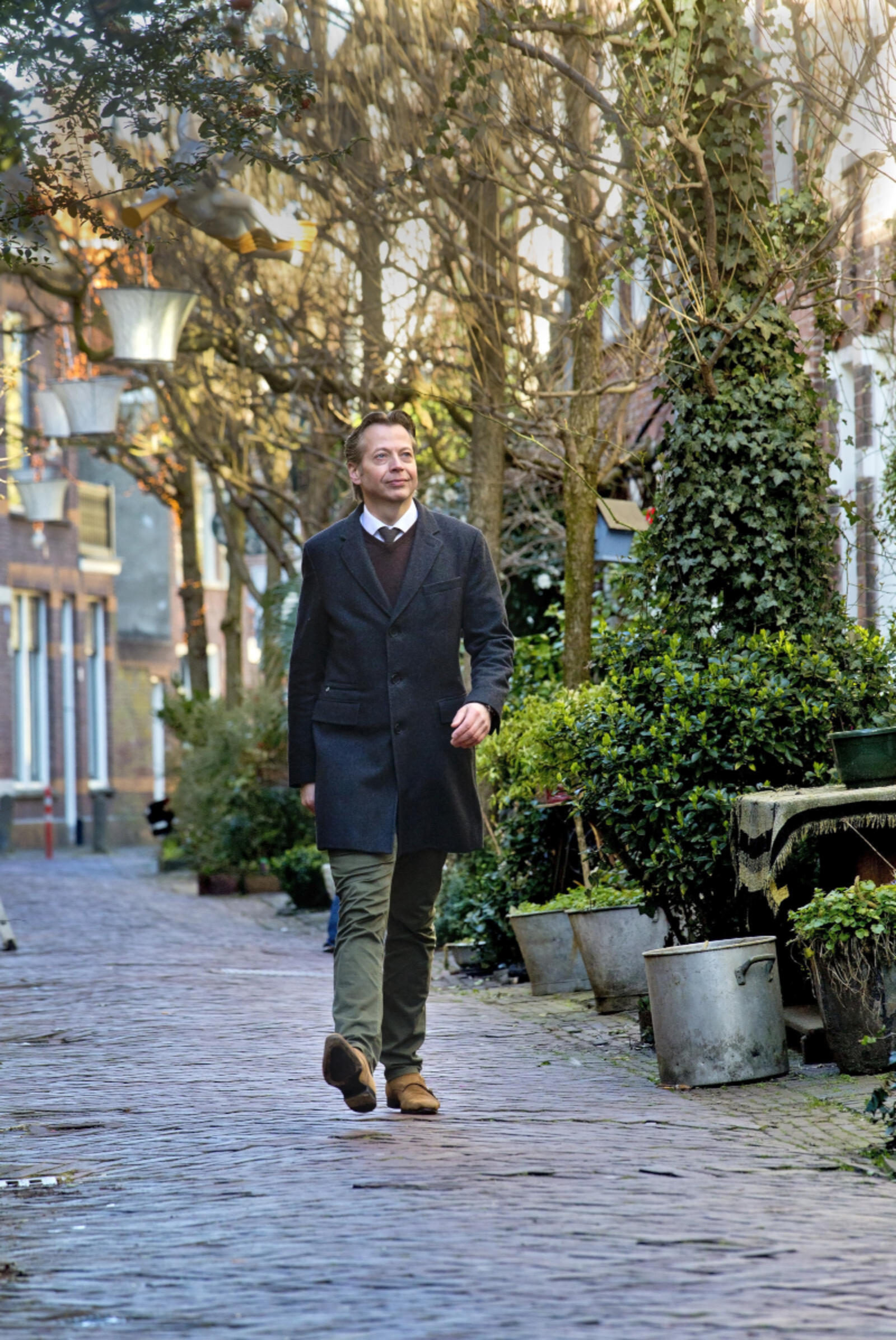 Mooie herinneringen hebben Marcel Huizing en zijn vrouw aan Haarlem. Ze woonden er in een oud pakhuis in de binnenstad. Inmiddels zijn ze verhuisd. ‘Maar Haarlem blijft een fantastische stad.' Mooie herinneringen hebben Marcel Huizing en zijn vrouw aan Haarlem. Ze woonden er in een oud pakhuis in de binnenstad. Inmiddels zijn ze verhuisd. ‘Maar Haarlem blijft een fantastische stad.'