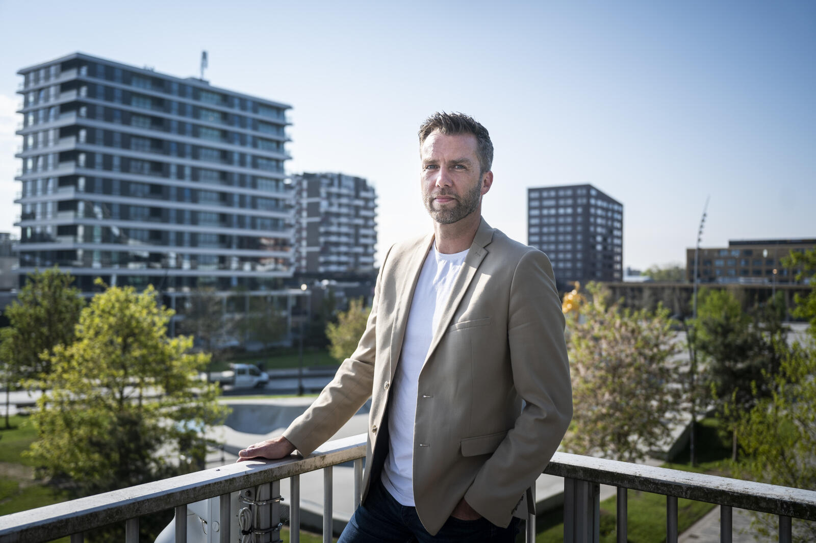 Wethouder economie Guido Rink: 'Emmenaren zijn trots op de industrie, maar dat zeggen ze niet vaak genoeg’ Wethouder economie Guido Rink: 'Emmenaren zijn trots op de industrie, maar dat zeggen ze niet vaak genoeg’