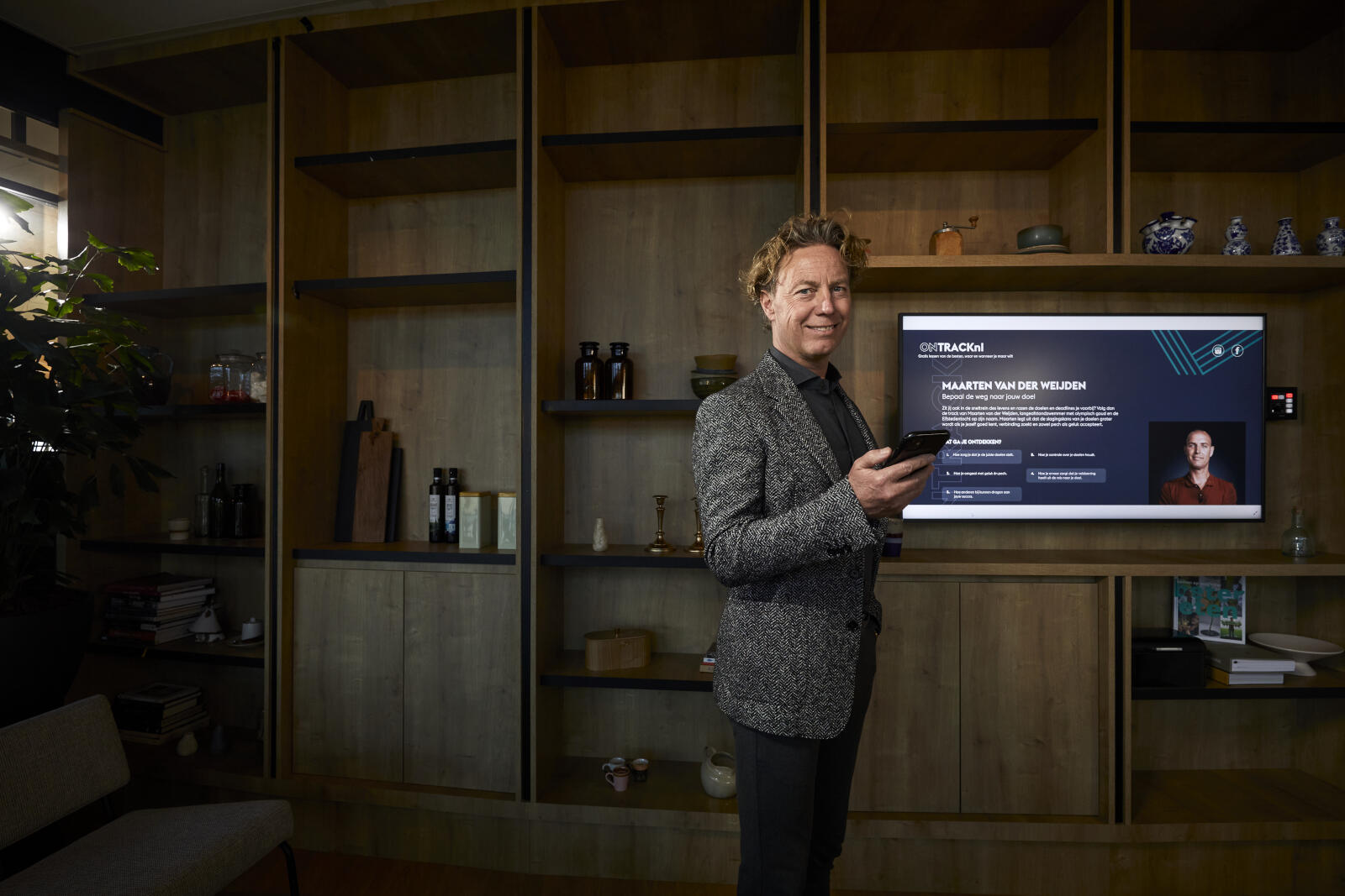 Wouter Kolk (ceo Ahold Delhaize): '‘Tijdens de crisis hadden we de wind mee in vergelijking met andere branches. We vonden het daarom belangrijk om iets terug te geven aan de samenleving. Nee, niet uit schuldgevoel.' Wouter Kolk (ceo Ahold Delhaize): '‘Tijdens de crisis hadden we de wind mee in vergelijking met andere branches. We vonden het daarom belangrijk om iets terug te geven aan de samenleving. Nee, niet uit schuldgevoel.'